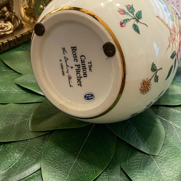 Vintage Danbury Mint Canton Rose Pitcher - Picture 16 of 16